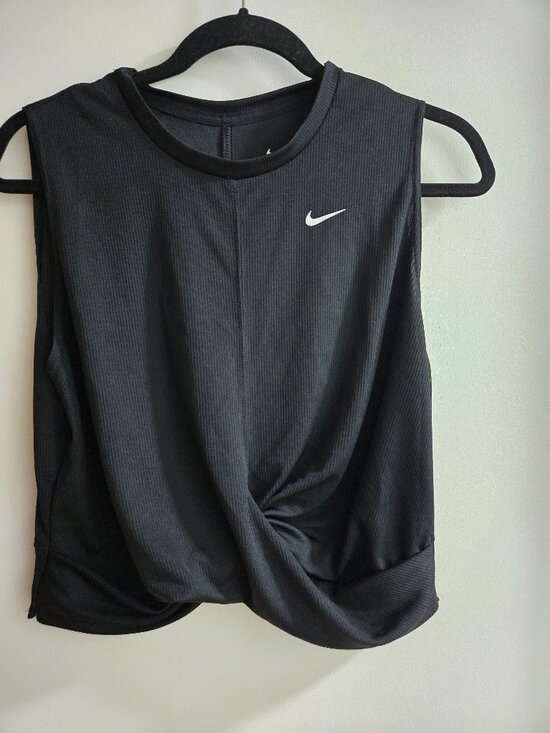 Nike Tops - Nike Dri-Fit twist-front crop tank